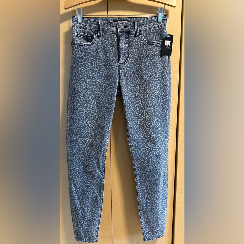 Kut from the Kloth Donna Ankle Skinny Jeans in Leopard print - NWT